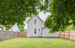 111 E Iroquois Street, Kentland, IN 47951