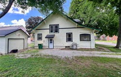 400 W Salem Avenue, Indianola, IA 50125