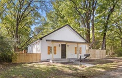 17348 Sebrell Avenue, Courtland, VA 23837