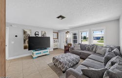 1523 SE 20th Place, Cape Coral, FL 33990