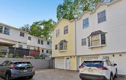 115 Beacon Ave, Lawrence, MA 01843
