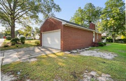 1905 N Rowland Avenue N, Lumberton, NC 28358