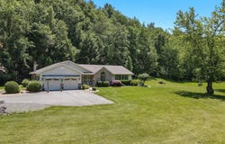 112 Fisher Lane, Effort, PA 18330