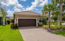 4905 SANDY GLEN Way, WIMAUMA, FL 33598
