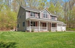 825 Woonsocket Hill Road, North Smithfield, RI 02896