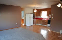 607 N Sargent Ave, Glendive, MT 59330