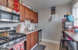 222 E BURK AVENUE, WILDWOOD, NJ 08260