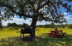 384 Wild Oak Drive, Llano, TX 78643