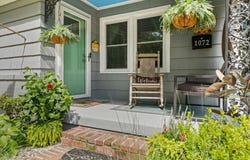 1072 W PERKINS Rd, Memphis, TN 38117