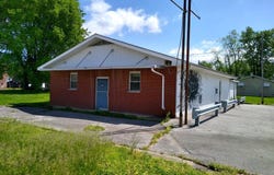 102 N 1ST Street, Vienna, IL 62995
