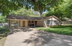 537 Brookwood Drive, Woodway, TX 76712