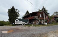 161 Modern Lane, PRINCETON, WV 24740