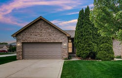 10578 Ontario Drive, Crown Point, IN 46307
