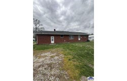 204 E Hawk, Oaktown, IN 47561