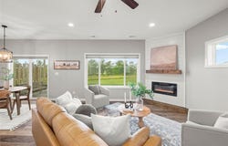 832 Kinney Circle NE, Bondurant, IA 50035