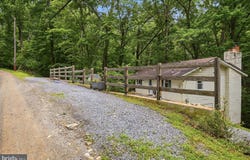 692 LAUREL Lane, BLUEMONT, VA 20135