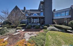 8 Seaside Avenue, Milford, CT 06460