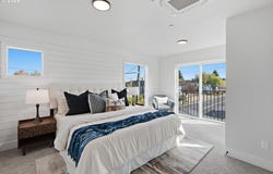 5154 E BURNSIDE St, Portland, OR 97215