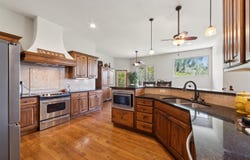 704 W Cornerstone Ct, Andover, KS 67002