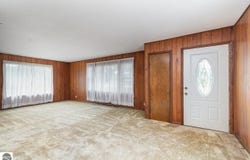 517 E Main Street, Carson City, MI 48811