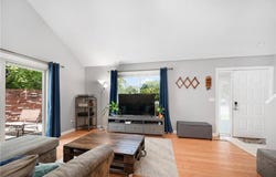 933 Williamsburg Circle, Warwick, RI 02886