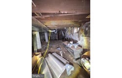 661 STUYVESANT AVENUE, TRENTON, NJ 08618