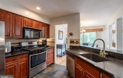 39 NEWPORT DR, CHESTERBROOK, PA 19087