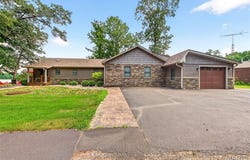 11178 Catatoga Drive, Plainview, IL 62685