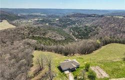 6390 County Road 302, Eureka Springs, AR 72632