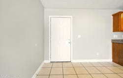 7802 Alfred Schlatter Dr, Louisville, KY 40214
