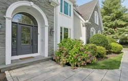 3 Wyman Ln, Hopkinton, MA 01748