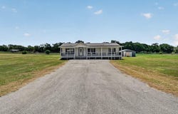 548 Casen St, Dale, TX 78616