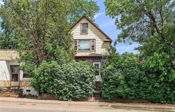 715 9th Street, Virginia, MN 55792