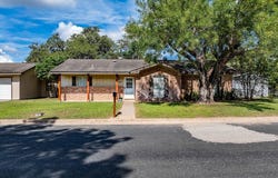 1070 North Franklin Street, La Grange, TX 78945