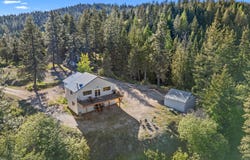 712 Alpen View Ln, Newport, WA 99156