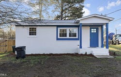 1211 S 1st Street, Lillington, NC 27546