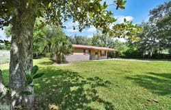 156 cypress point Circle, East Palatka, FL 32131