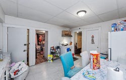 5 Dublin St, Lowell, MA 01854