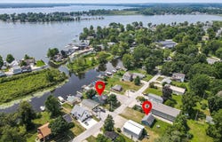 11621 N Elm Grove Drive, Syracuse, IN 46567-8507