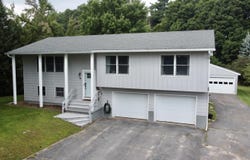 10 Leander Lane, Morrisonville, NY 12962