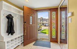 41 Robert Circle, Syosset, NY 11791