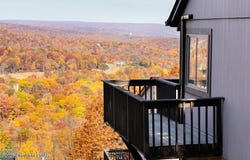 251 High Pass Way, Tannersville, PA 18372