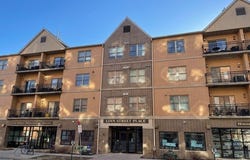 332 S Linn St, IowaCity, IA 52240