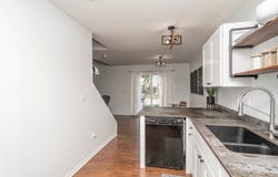150 S Prairie View Drive unit: 601, West Des Moines, IA 50266