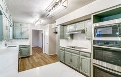 2 Linderhof Circle, Bedford, TX 76022