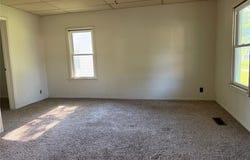 913 W Edwards Street, Vandalia, IL 62471