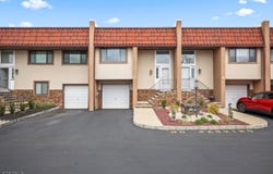 460 Ocean Blvd, Long Branch City, NJ 07740-5678