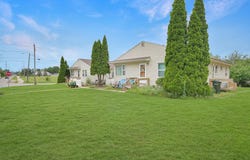 2023-2025 Burton Avenue, Waterloo, IA 50703
