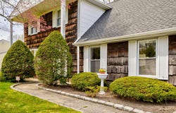5 Cottonwood Avenue, Port Jefferson Station, NY 11776