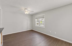 1240 49th Street unit: 5, West Des Moines, IA 50266